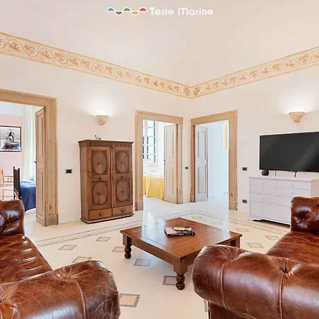 Maison Monterosso, Terremarine *